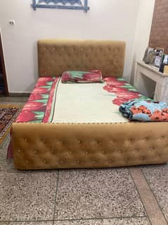 new bed. in good condition