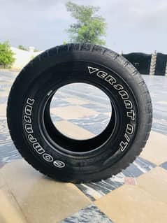 15 size two tyre for sel price 15000