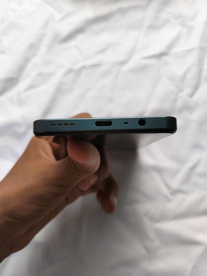 Realme c63 4