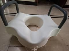 Portable raised Commode Toilet set for elderly and patients