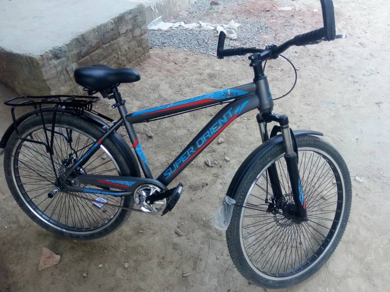 Doble wire rims, disk break, beautiful addition only three days use 0