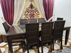 8 seater wooden dinning table like brand new!