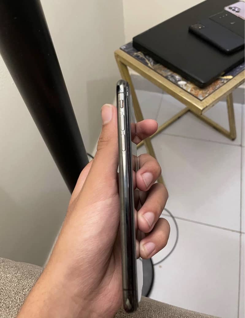 Iphone x approve 256 with box exchange possible 5
