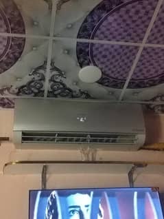 URGENT SALE HAIER AC DC INVERTER 1.5 TON