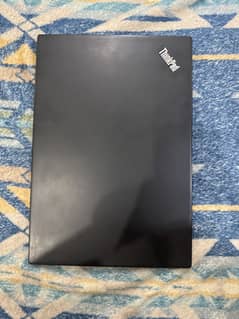 Lenovo Thinkpad ci7 8gen 16gb 512gb ssd