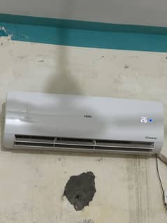 HAIER DC INVERTER 1.5 TON WELL CONDITION