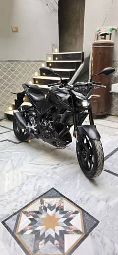 Yahama mt 03 2022 modle 300cc dual slander