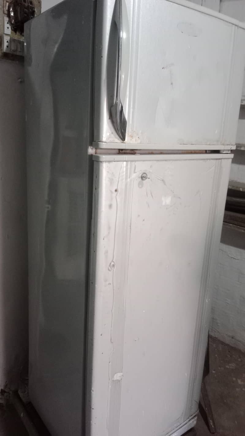 singer's used fridge running condition 1