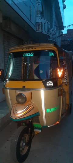 1 six seater auto Taiz Raftaar Rickshaw for sale