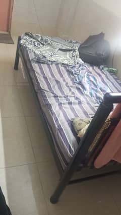 Iron bed 3.5/6.5 with mattress