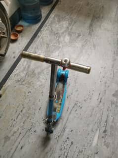Kids scooty