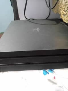 Ps4 pro jailbreak 1tb with 2 controllers