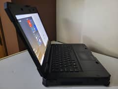 Touch scr - Quad-core i7-8th - 16/256. water resistant