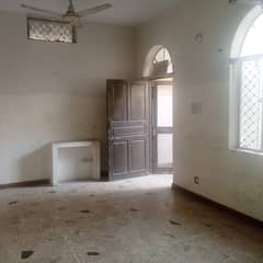 House for rent Faisal Colony, Tench Bhatta, near Chungi 22/CMH