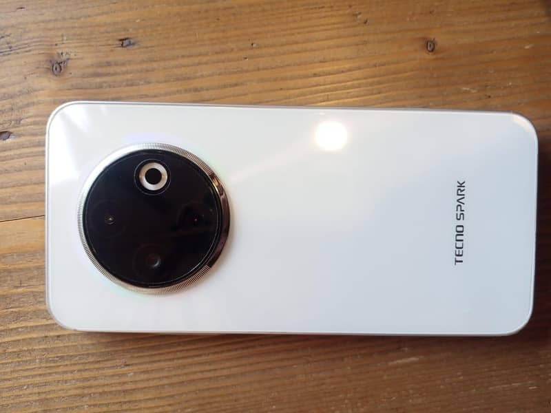 Teacno spark 30c . . with all items including box. 4