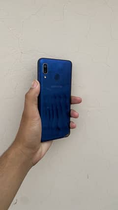 Samsung a20