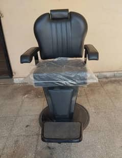 New Salon Chair for sale at cheap rate