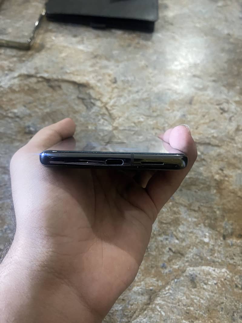 Google pixel 7 pro 12/256 non pta LA variant 10/10 condition 4