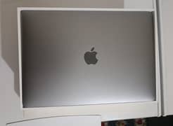 Apple  Macbook 2020  M1 03035811118
