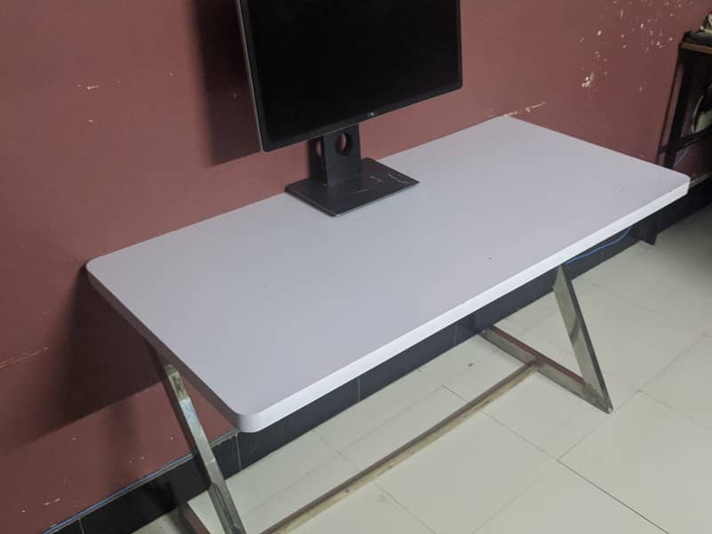 Gaming Table Z design (Table Only) 2