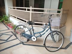 Ladies Bicycle – Almost New Condition with Basket & Bottle Holder