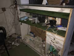 Counter and back shelf for sale munasib hu jya ga