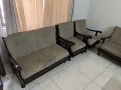sofa set of nine pieces