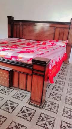 King Size Bed Good Condition With Spring Mattress