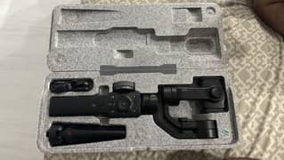 Zhiyun smooth 4