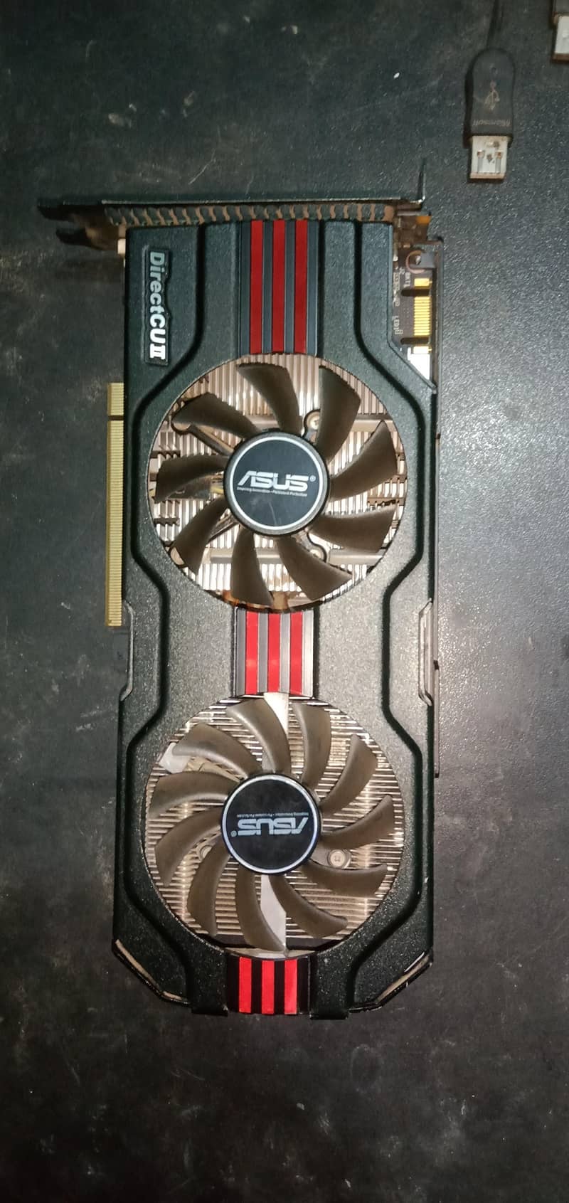 Nvidia GeForce GTX 560 1gb DDR5 256 bit gaming graphics card 0