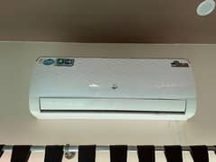 Pel Inverter AC 1 Ton
