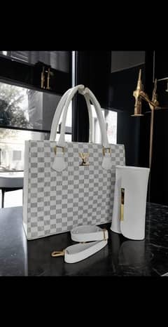 Lavish 2 pcs Ladies Shoulder Handbag