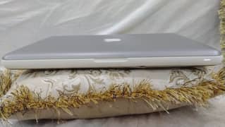 MacBook late 2009
