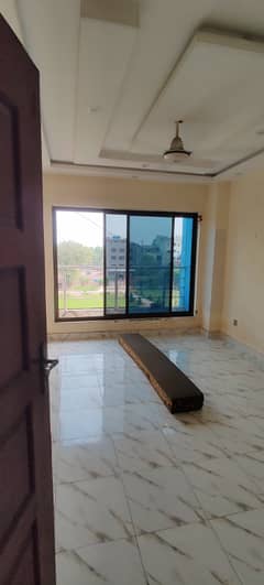 ROOM AVAILABLE FOR RENT FOR FEMALE IN WAPDA TOWN