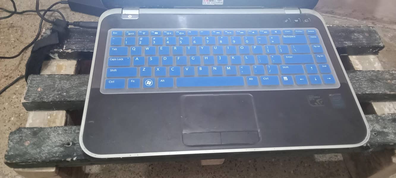 lap top for sell no issue . just want to buy upper  generation 3