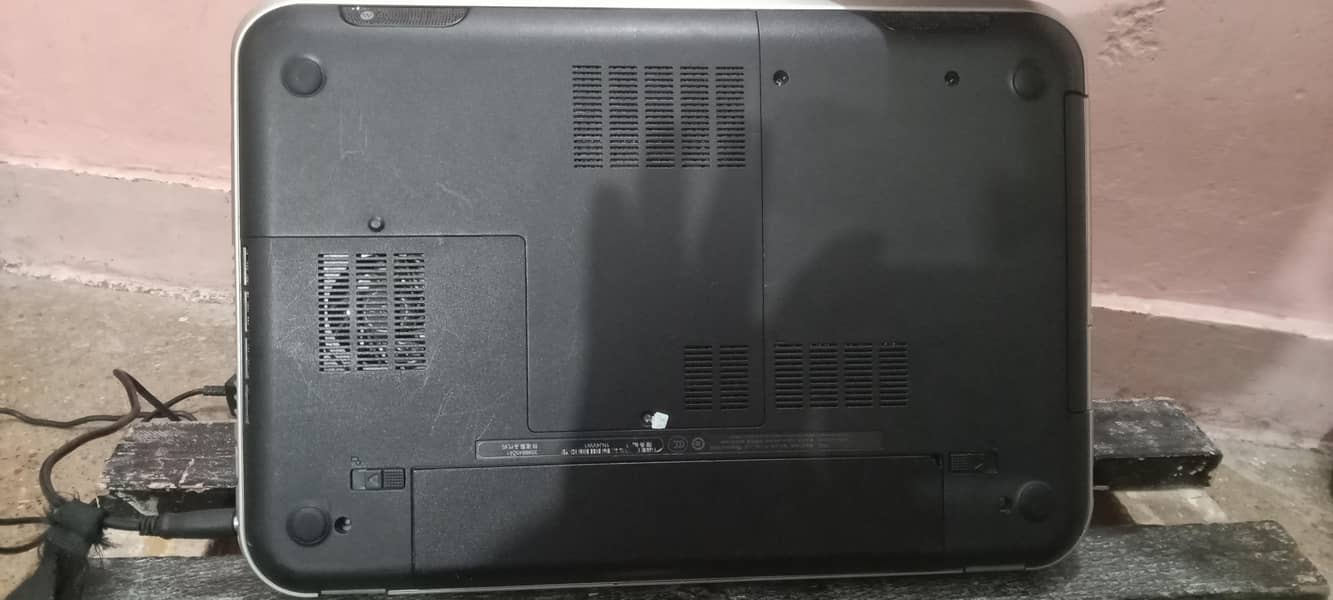 lap top for sell no issue . just want to buy upper  generation 6
