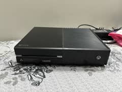 Xbox one with two controllers and 8 games