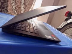 LENOVO RYZEN 5 5600 U