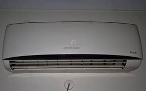 MITSUBISHI MR SLIM 1.5 TONS