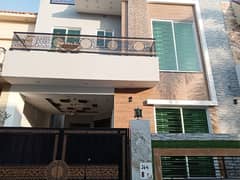 DHA Phase 5 ,5 Marla Full House For Rent