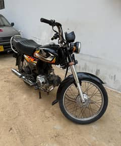 Honda CD-70 Motorcycle 2022 Karachi Number 0303/ 2664877
