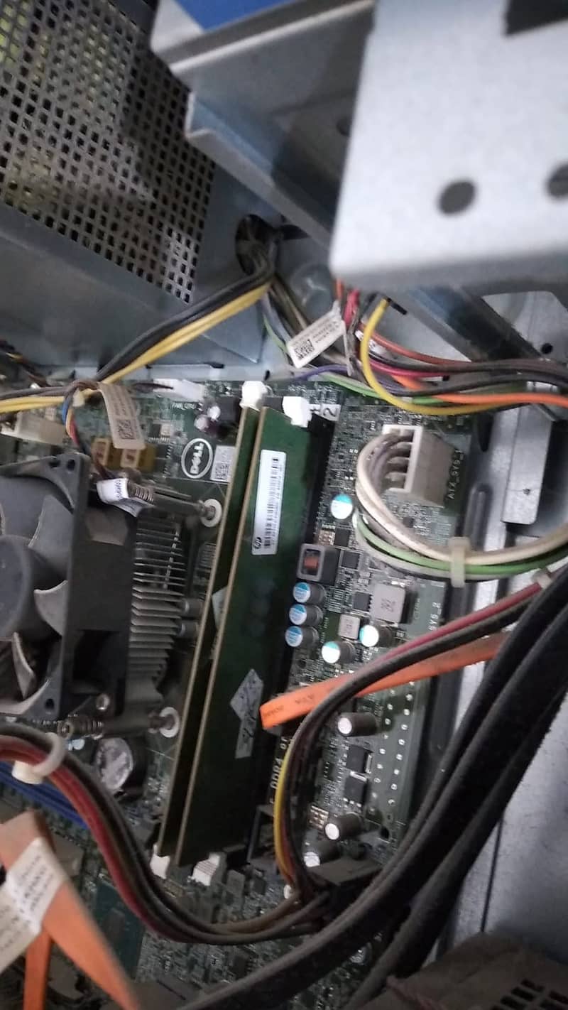 DELL TOWER CORE i5 6 Generation COMPLETE SYSTEM 10/10 CONDITION 9