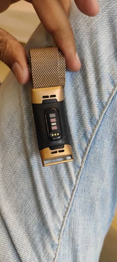 Fitbit Charge 4
