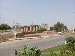 1 KANAL LUXURY HOUSE AVAILABLE FOR SALE