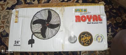 Royal Magnum Bracket Fan