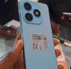 TECNO SPARK 20 256gb ROM  condition 10/9