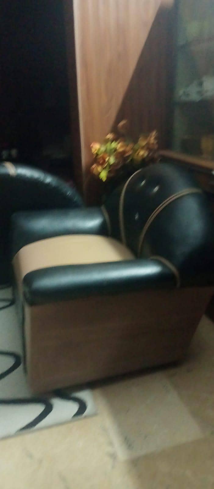 sofa set barely used 3