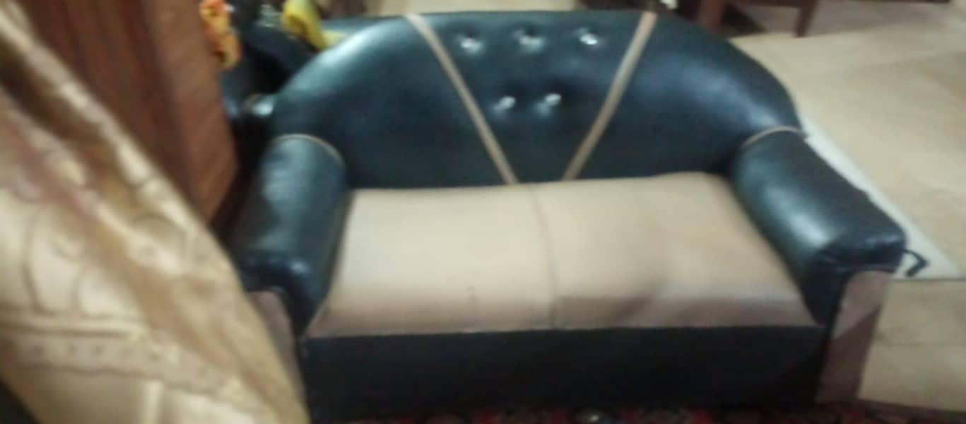 sofa set barely used 4