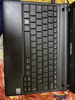 Window 7 installed. 1Gb Ram. 140Gb Memory.