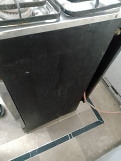 Un used Oven